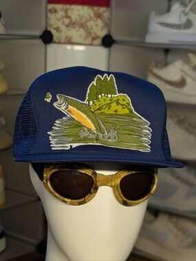 Trout Fishing Vintage Trucker Hat (OS)